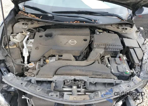 2015 Nissan Altima 2.5 из США, поврежденный, VIN 1N4AL3AP3FN406977